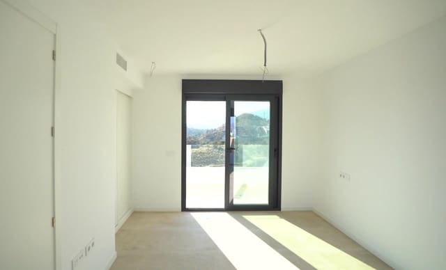 6 makuuhuone Kattohuoneisto myytävänä paikassa Finestrat mukana uima-altaan - 580 000 € (Ref: 9057591)