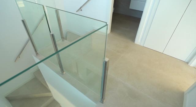 6 makuuhuone Kattohuoneisto myytävänä paikassa Finestrat mukana uima-altaan - 580 000 € (Ref: 9057591)