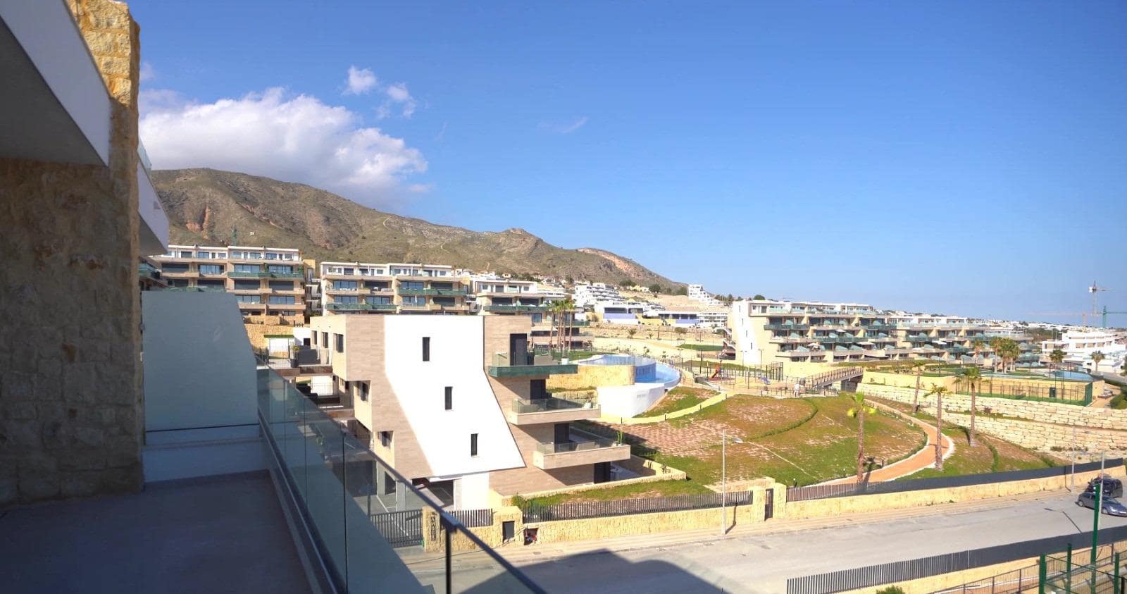 6 bedroom Penthouse for sale in Finestrat with pool - € 580,000 (Ref: 9057591)