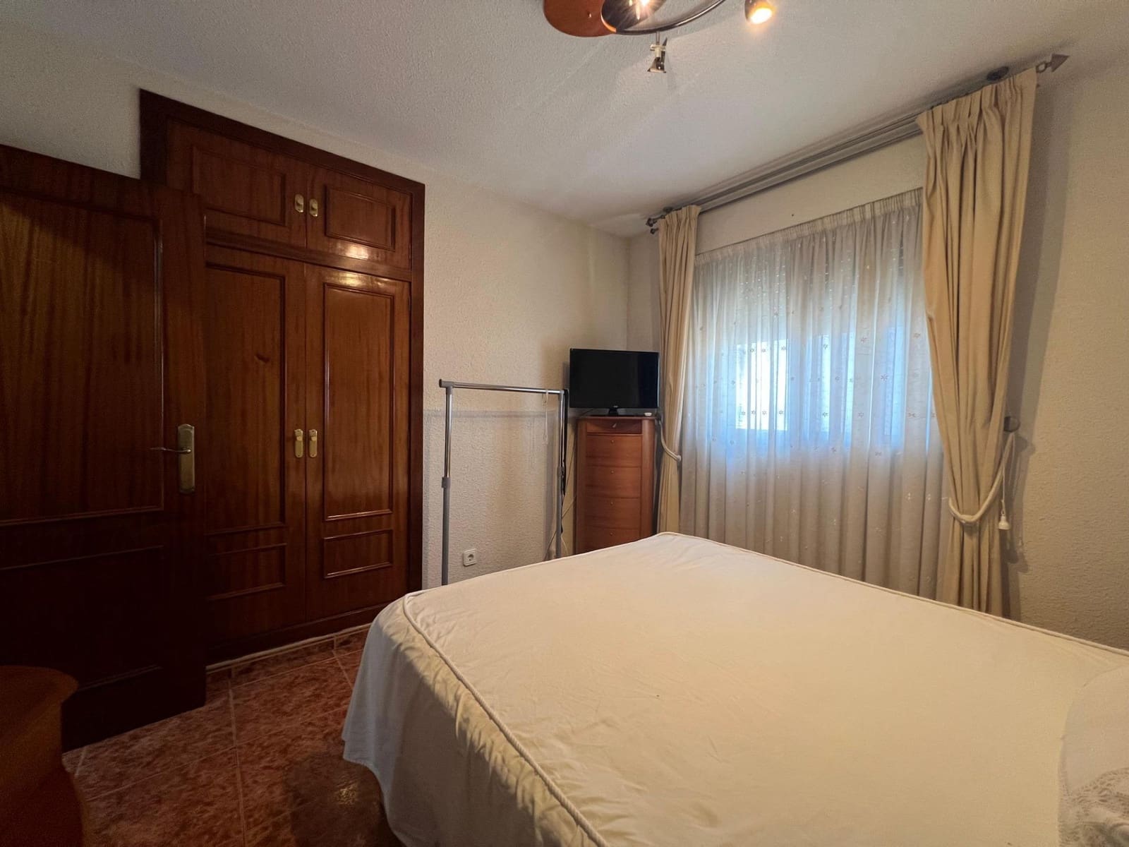 3 sypialnia Mieszkanie na sprzedaż w Benidorm z basenem - 235 000 € (Ref: 9106540)