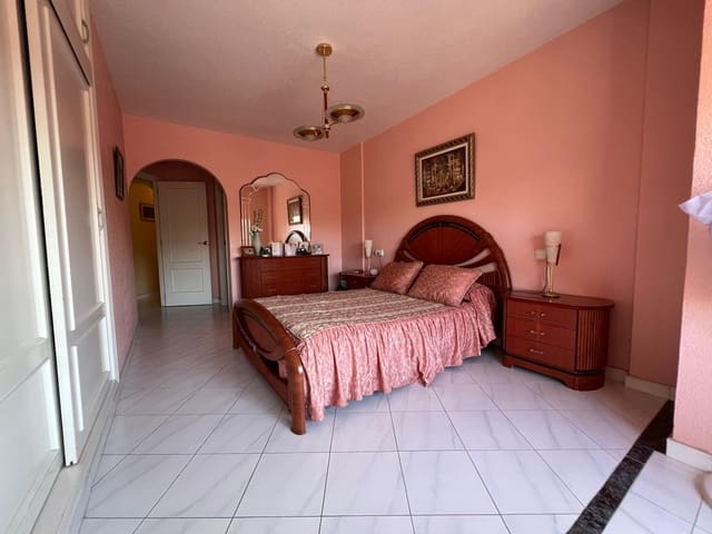 3 soveværelse Lejlighed til salg i Colonia Madrid, Benidorm - € 265.000 (Ref: 9161032)