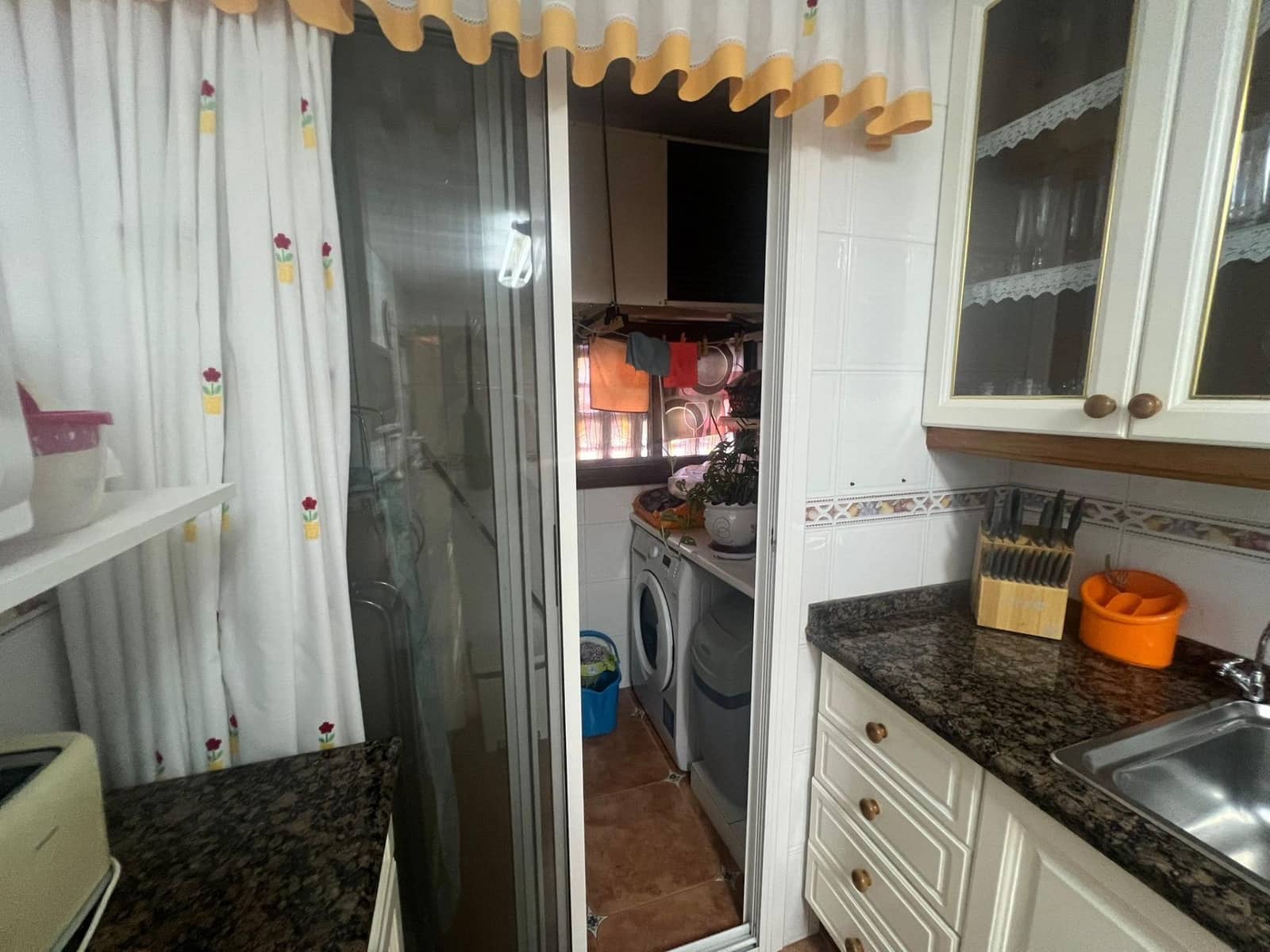 2 sovrum Lägenhet till salu i Benidorm med pool - 350 000 € (Ref: 9192352)