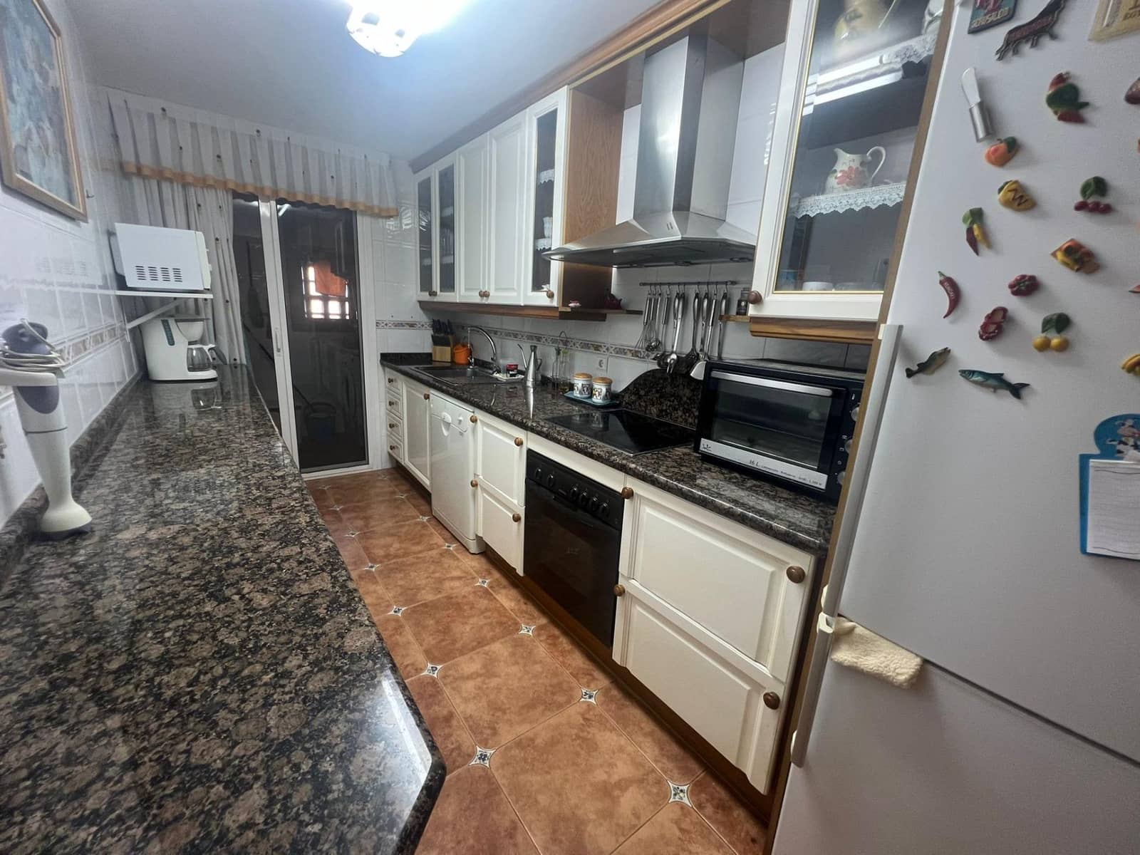 2 sovrum Lägenhet till salu i Benidorm med pool - 350 000 € (Ref: 9192352)