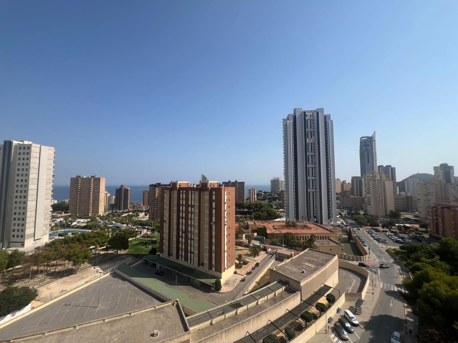 2 sovrum Lägenhet till salu i Benidorm med pool - 350 000 € (Ref: 9192352)