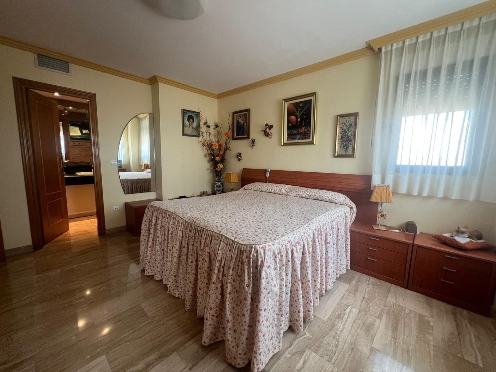 2 sovrum Lägenhet till salu i Benidorm med pool - 350 000 € (Ref: 9192352)