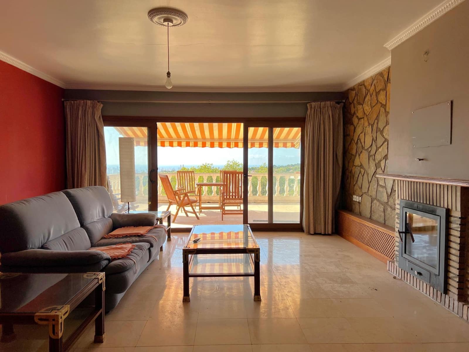 Chalet de 7 habitaciones en La Nucia en venta con piscina garaje - 950.000 € (Ref: 9255306)