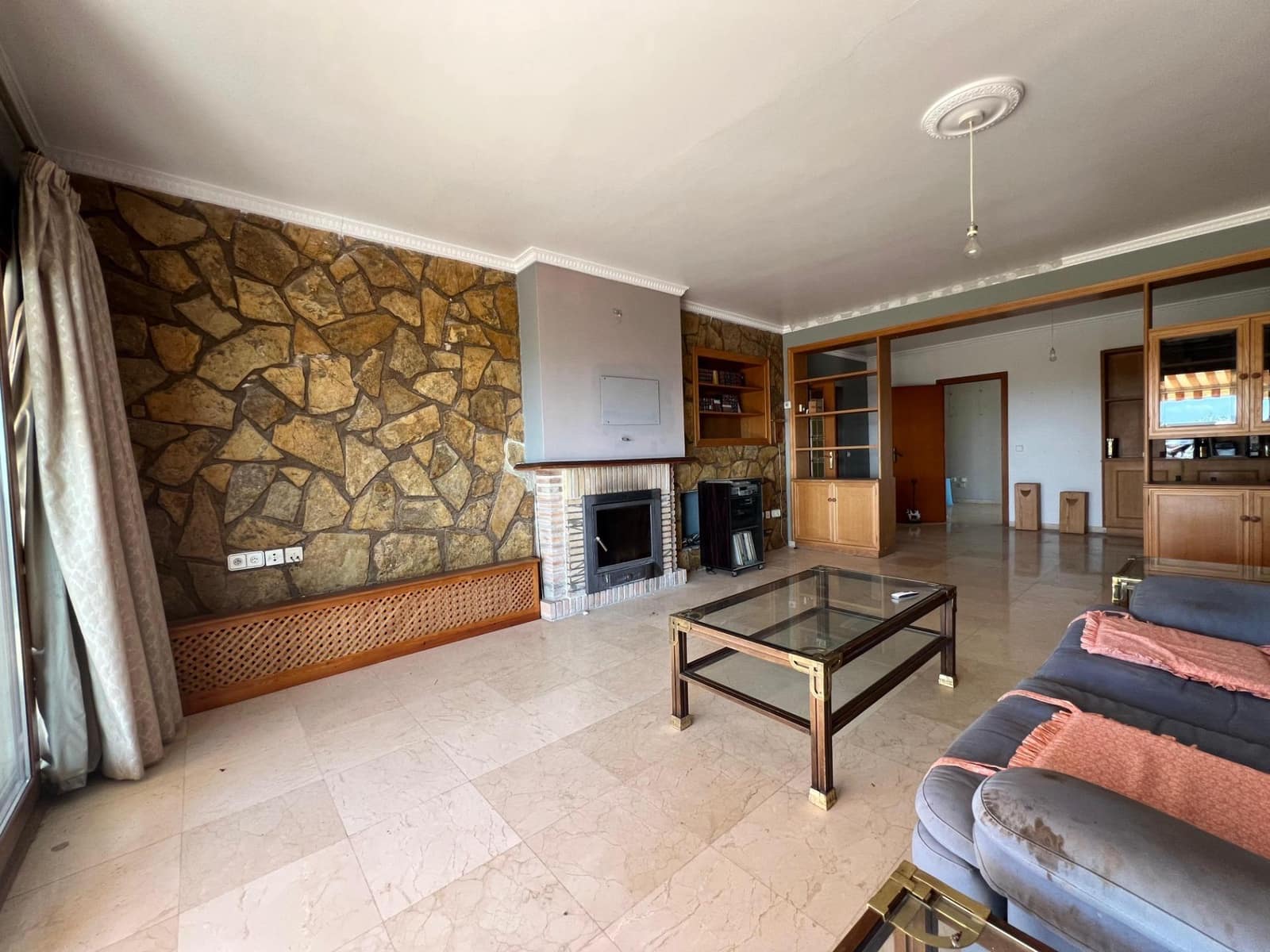 Chalet de 7 habitaciones en La Nucia en venta con piscina garaje - 950.000 € (Ref: 9255306)