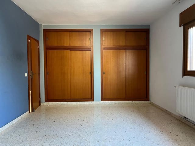 7 makuuhuone Huvila myytävänä paikassa La Nucia mukana uima-altaan 
autotalli - 950 000 € (Ref: 9255306)