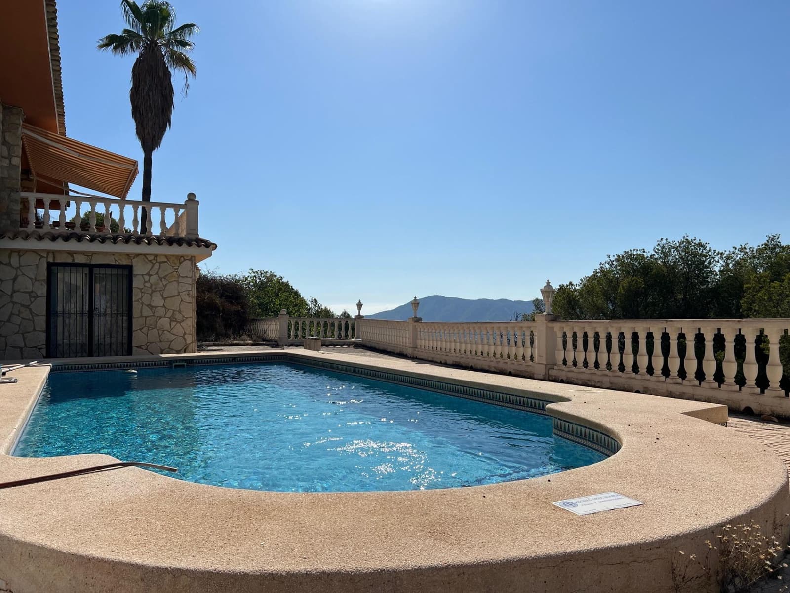 Chalet de 7 habitaciones en La Nucia en venta con piscina garaje - 950.000 € (Ref: 9255306)