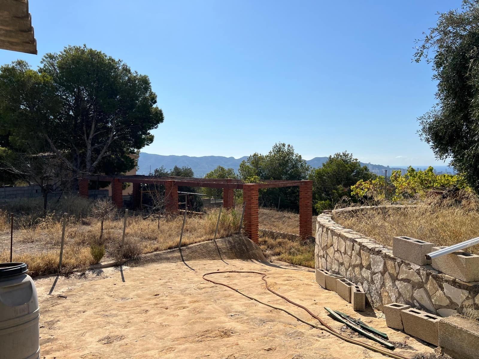 Chalet de 7 habitaciones en La Nucia en venta con piscina garaje - 950.000 € (Ref: 9255306)