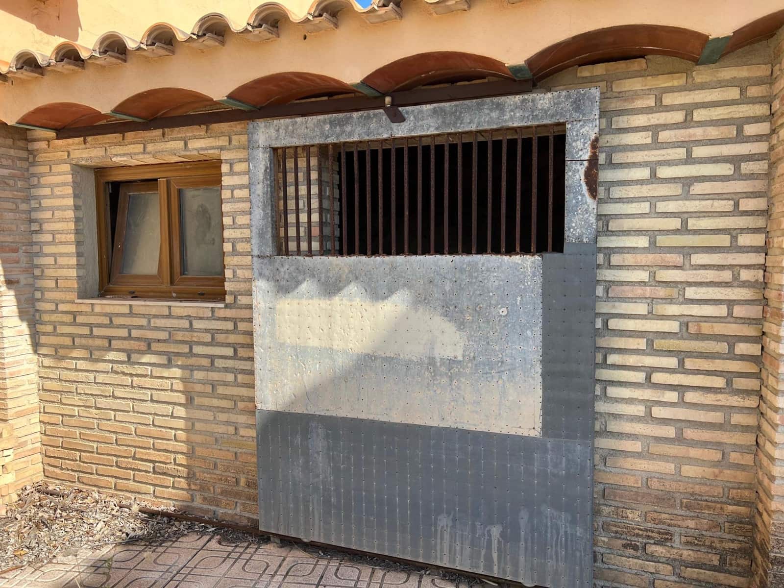 Chalet de 7 habitaciones en La Nucia en venta con piscina garaje - 950.000 € (Ref: 9255306)