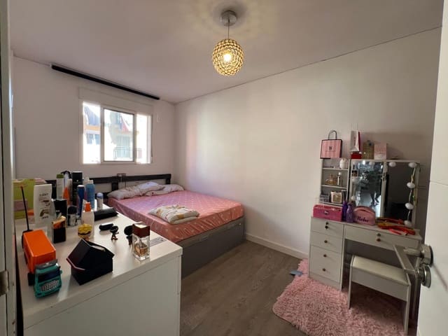 3 makuuhuone Asunto myytävänä paikassa Poniente, Benidorm mukana 
autotalli - 231 000 € (Ref: 9255307)