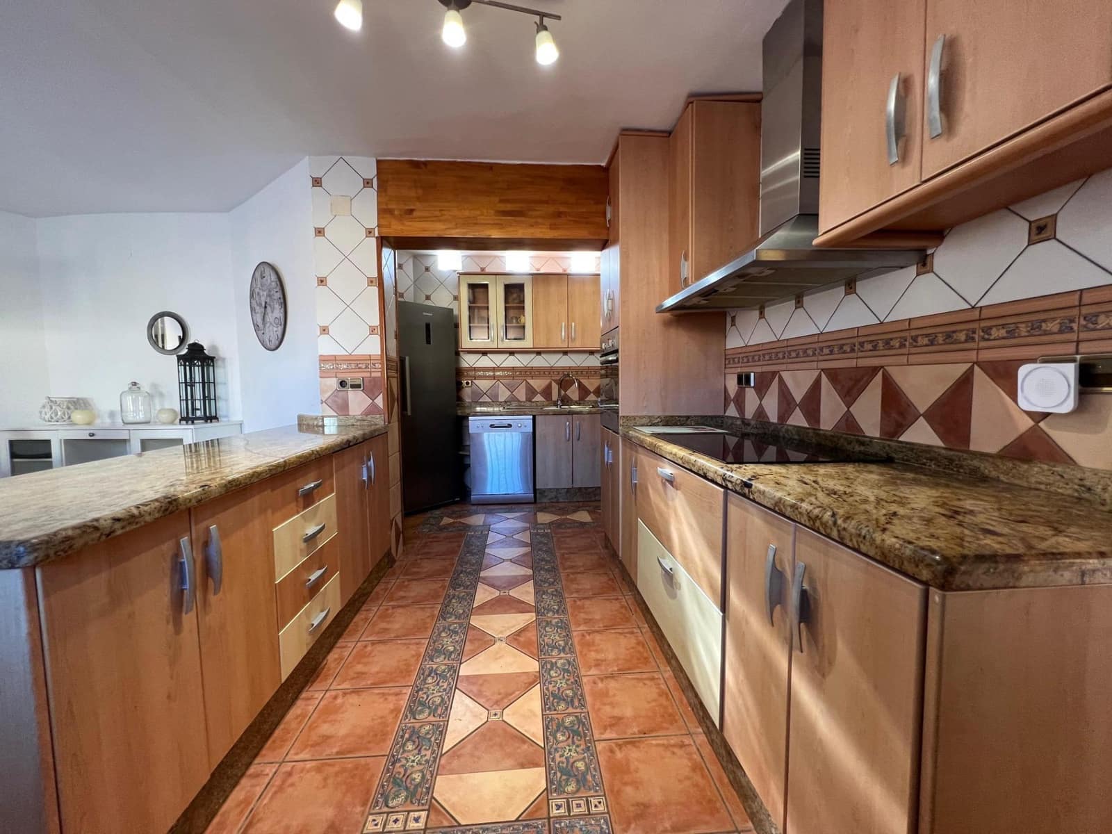 4 makuuhuone Huvila myytävänä paikassa Barranco Hondo - 635 000 € (Ref: 9255309)