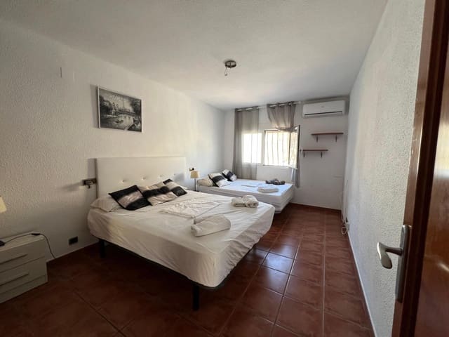 Chalet de 4 habitaciones en Barranco Hondo, La Nucia en venta - 635.000 € (Ref: 9255309)