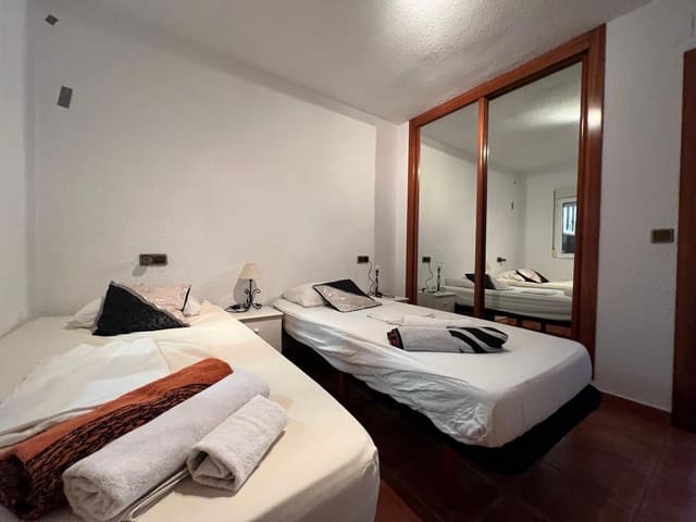 4 bedroom Villa for sale in Barranco Hondo, La Nucia - € 635,000 (Ref: 9255309)