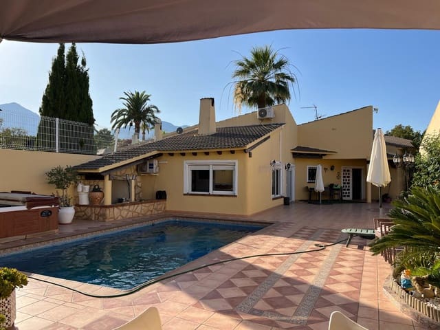 4 bedroom Villa for sale in Barranco Hondo, La Nucia - € 635,000 (Ref: 9255309)