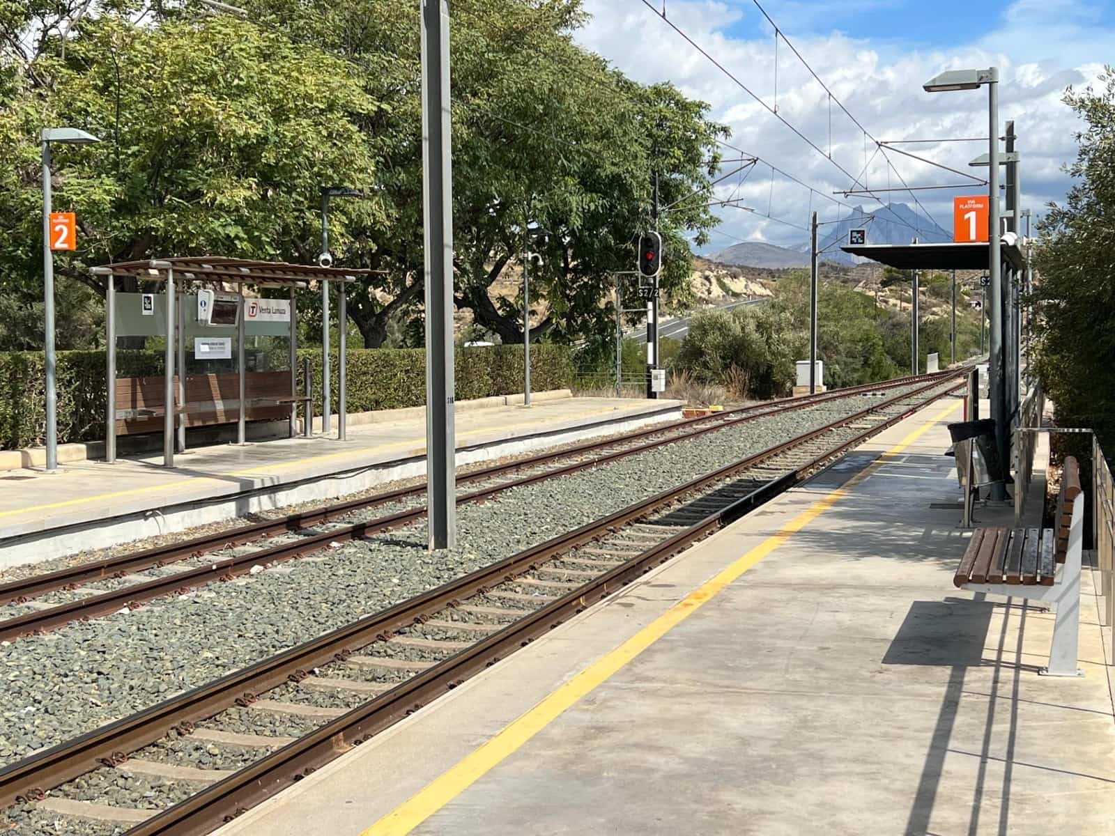 2 chambre Villa/Maison Mitoyenne à vendre à El Campello avec piscine - 690 000 € (Ref: 9257317)