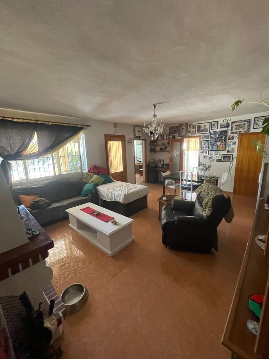 4 makuuhuone Huvila myytävänä paikassa Busot - 350 000 € (Ref: 9262621)