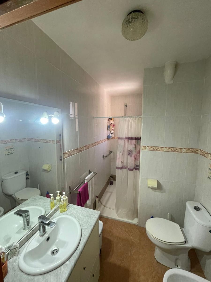 4 makuuhuone Huvila myytävänä paikassa Busot - 350 000 € (Ref: 9262621)