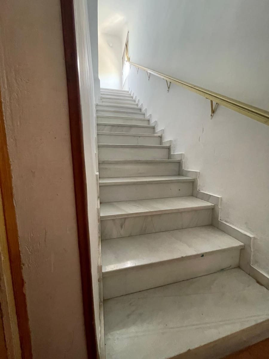 4 makuuhuone Huvila myytävänä paikassa Busot - 350 000 € (Ref: 9262621)