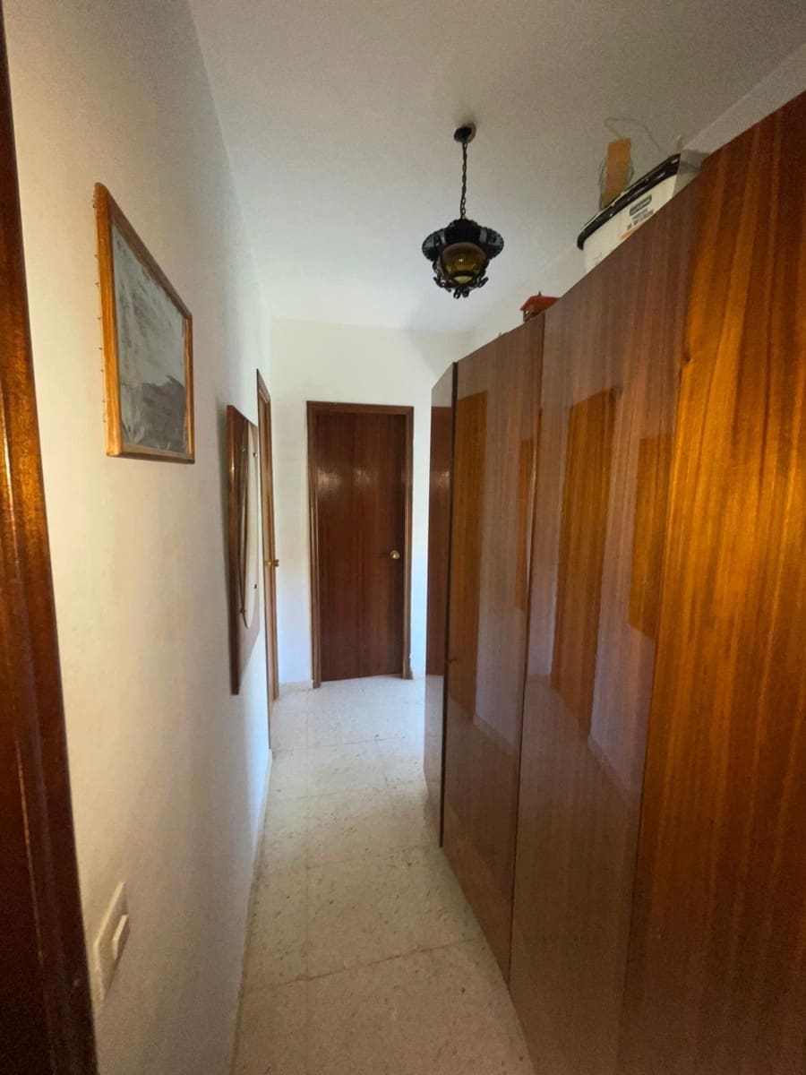 4 makuuhuone Huvila myytävänä paikassa Busot - 350 000 € (Ref: 9262621)