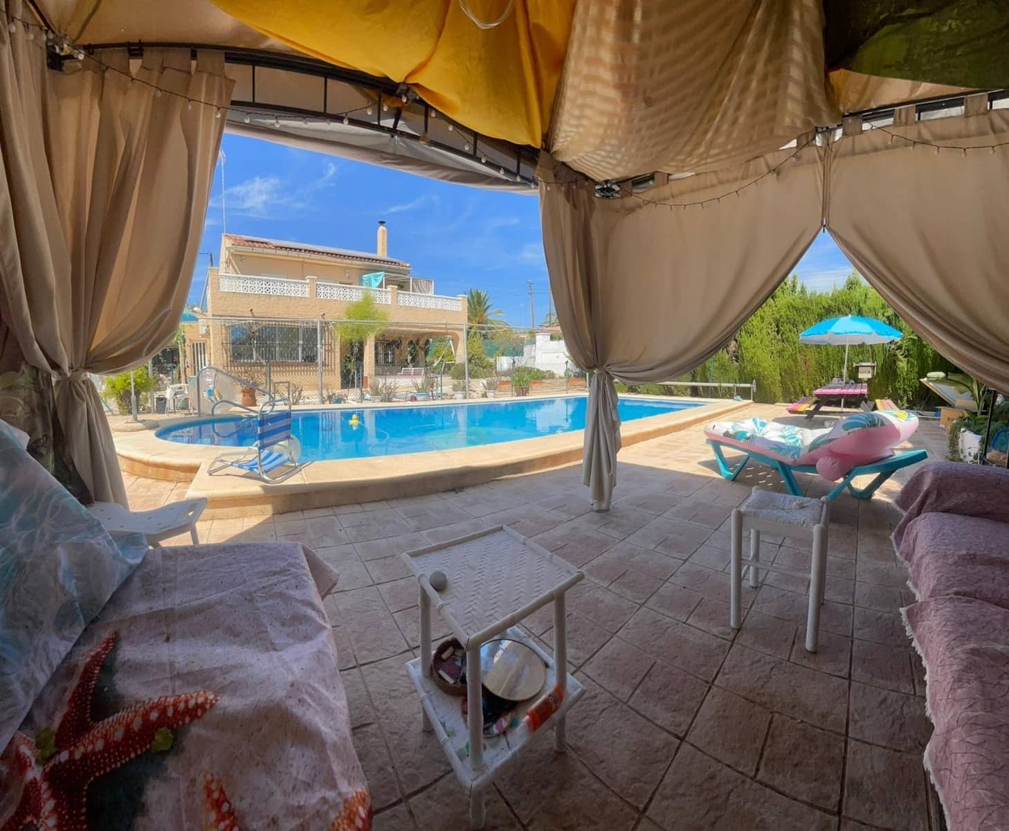 4 makuuhuone Huvila myytävänä paikassa Busot - 350 000 € (Ref: 9262621)