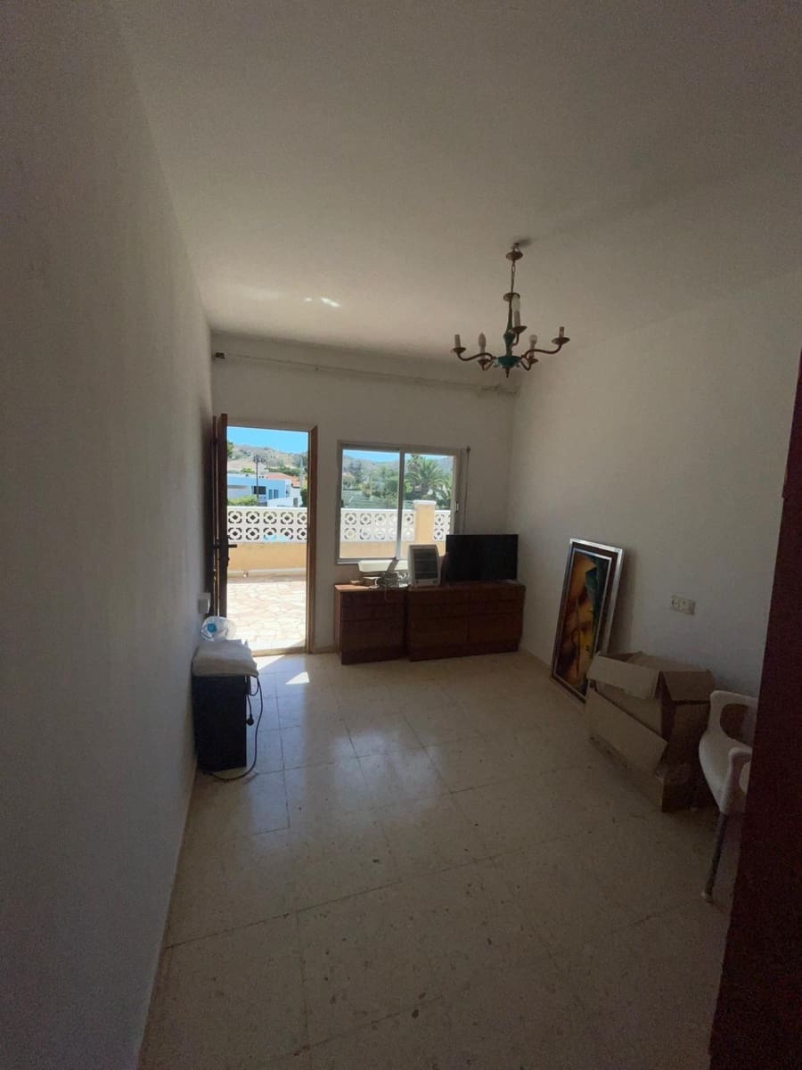 4 makuuhuone Huvila myytävänä paikassa Busot - 350 000 € (Ref: 9262621)