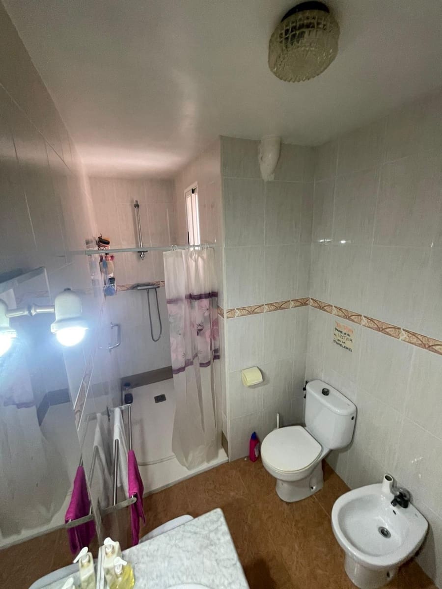 4 makuuhuone Huvila myytävänä paikassa Busot - 350 000 € (Ref: 9262621)