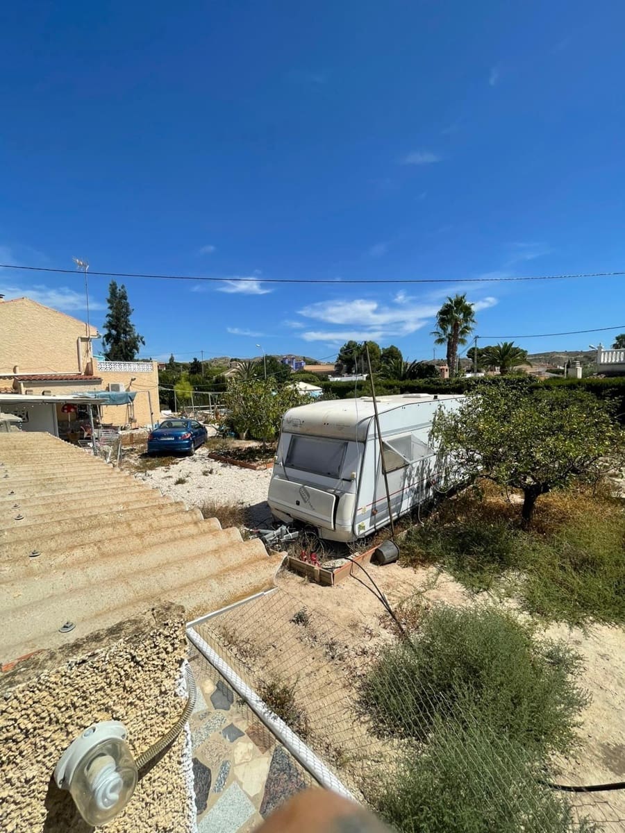 4 makuuhuone Huvila myytävänä paikassa Busot - 350 000 € (Ref: 9262621)