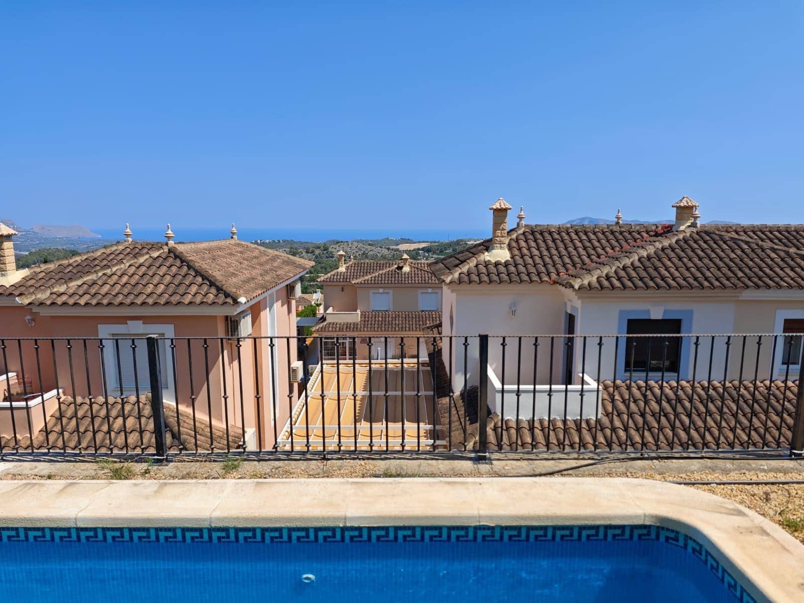 3 soveværelse Villa til leje i Polop - € 1.700 (Ref: 9303559)