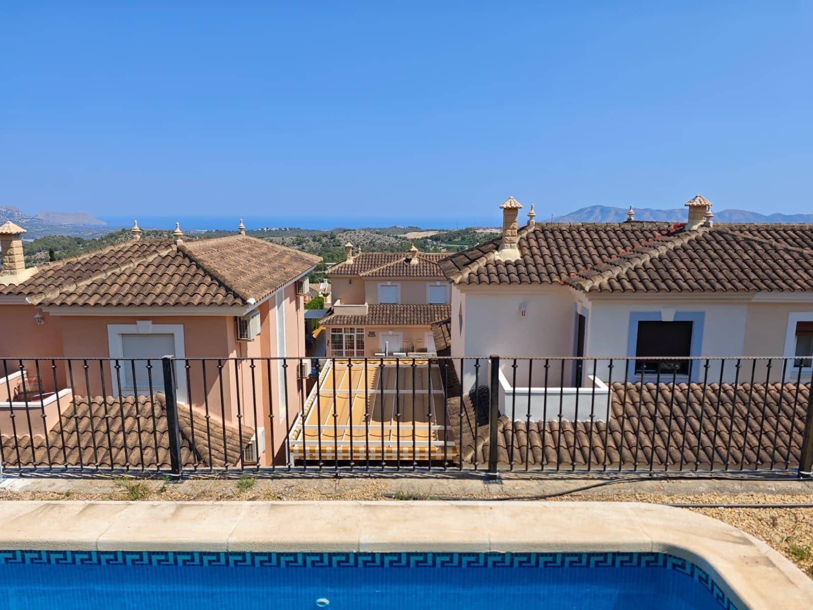 3 soveværelse Villa til leje i Polop - € 1.700 (Ref: 9303559)