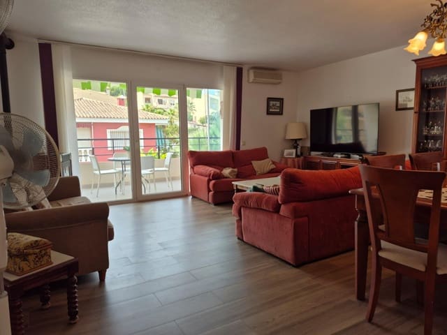 Piso de 3 habitaciones en La Nucia en venta con garaje - 242.000 € (Ref: 9303560)