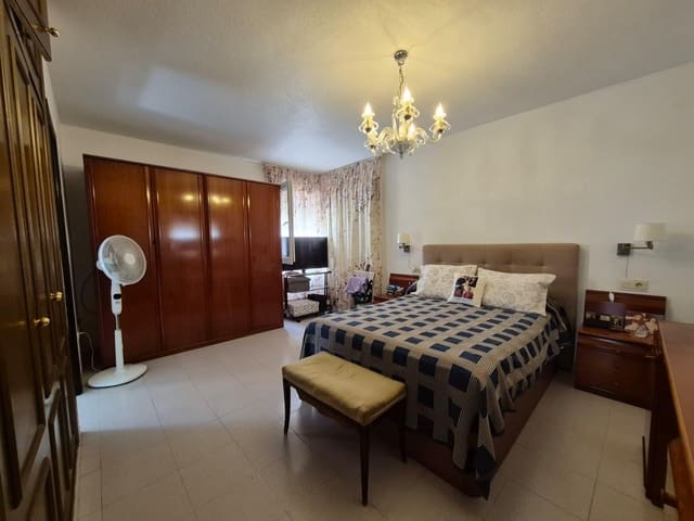 Piso de 3 habitaciones en La Nucia en venta con garaje - 242.000 € (Ref: 9303560)