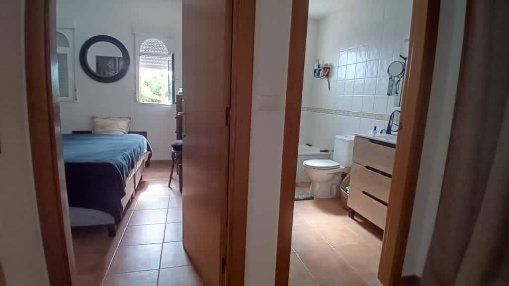 2 makuuhuone Rivitalo myytävänä paikassa La Nucia mukana uima-altaan 
autotalli - 245 000 € (Ref: 9308529)