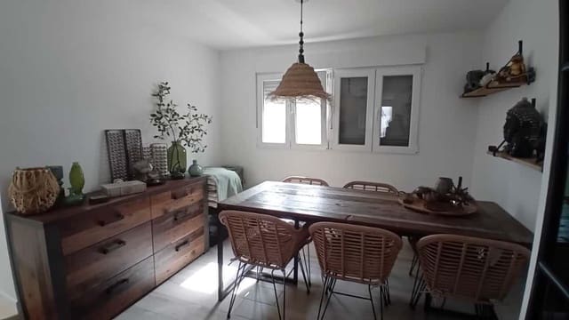 2 makuuhuone Rivitalo myytävänä paikassa La Nucia mukana uima-altaan 
autotalli - 245 000 € (Ref: 9308529)