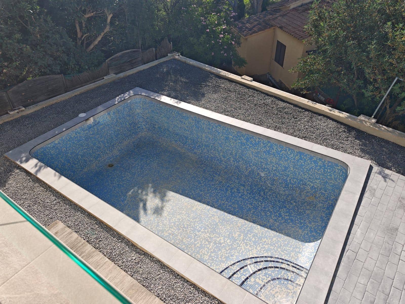 4 bedroom Villa for sale in Altea with garage - € 835,000 (Ref: 9347379)