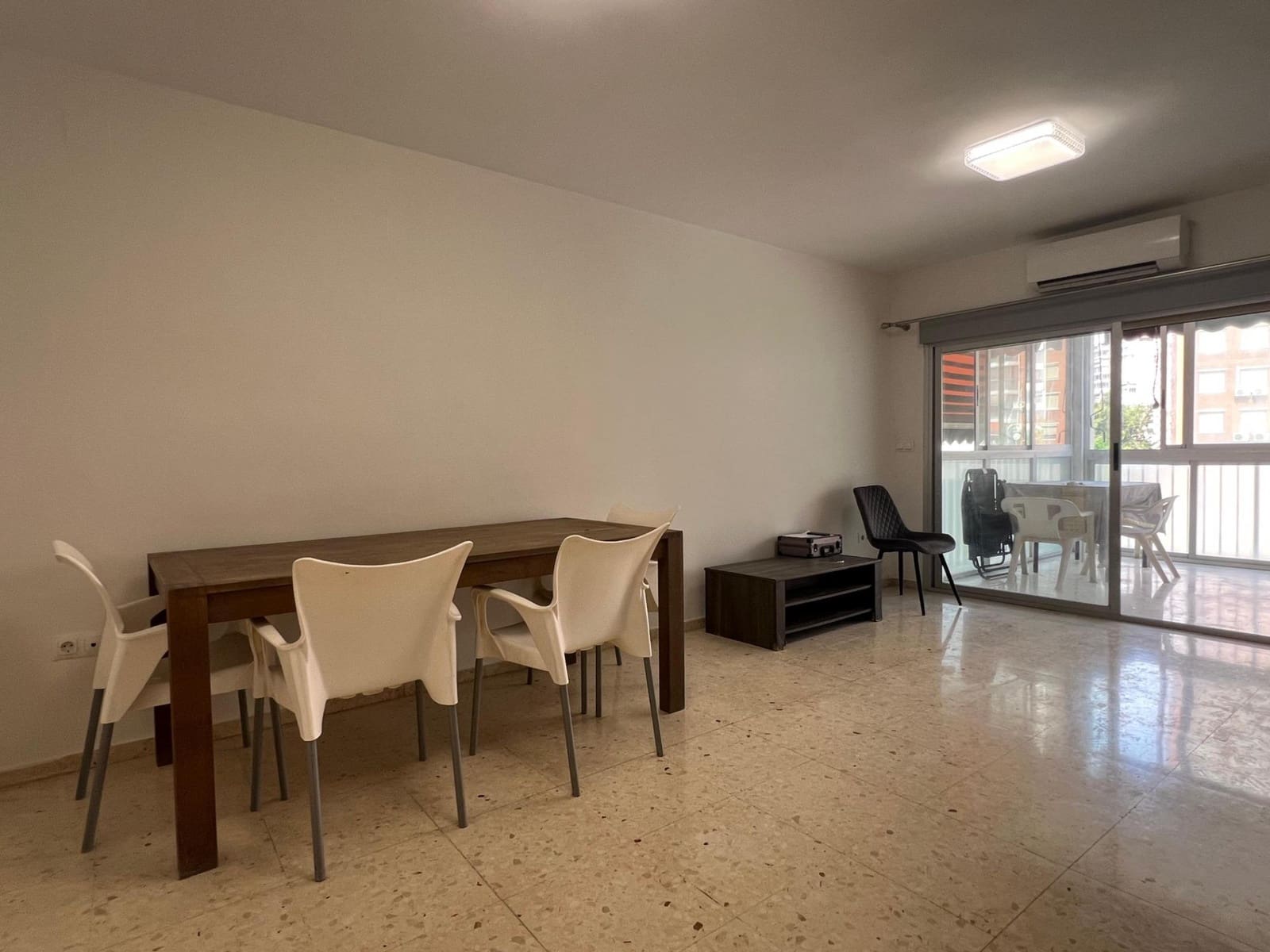 3 slaapkamer Flat te koop in Benidorm met zwembad - € 375.000 (Ref: 9419790)