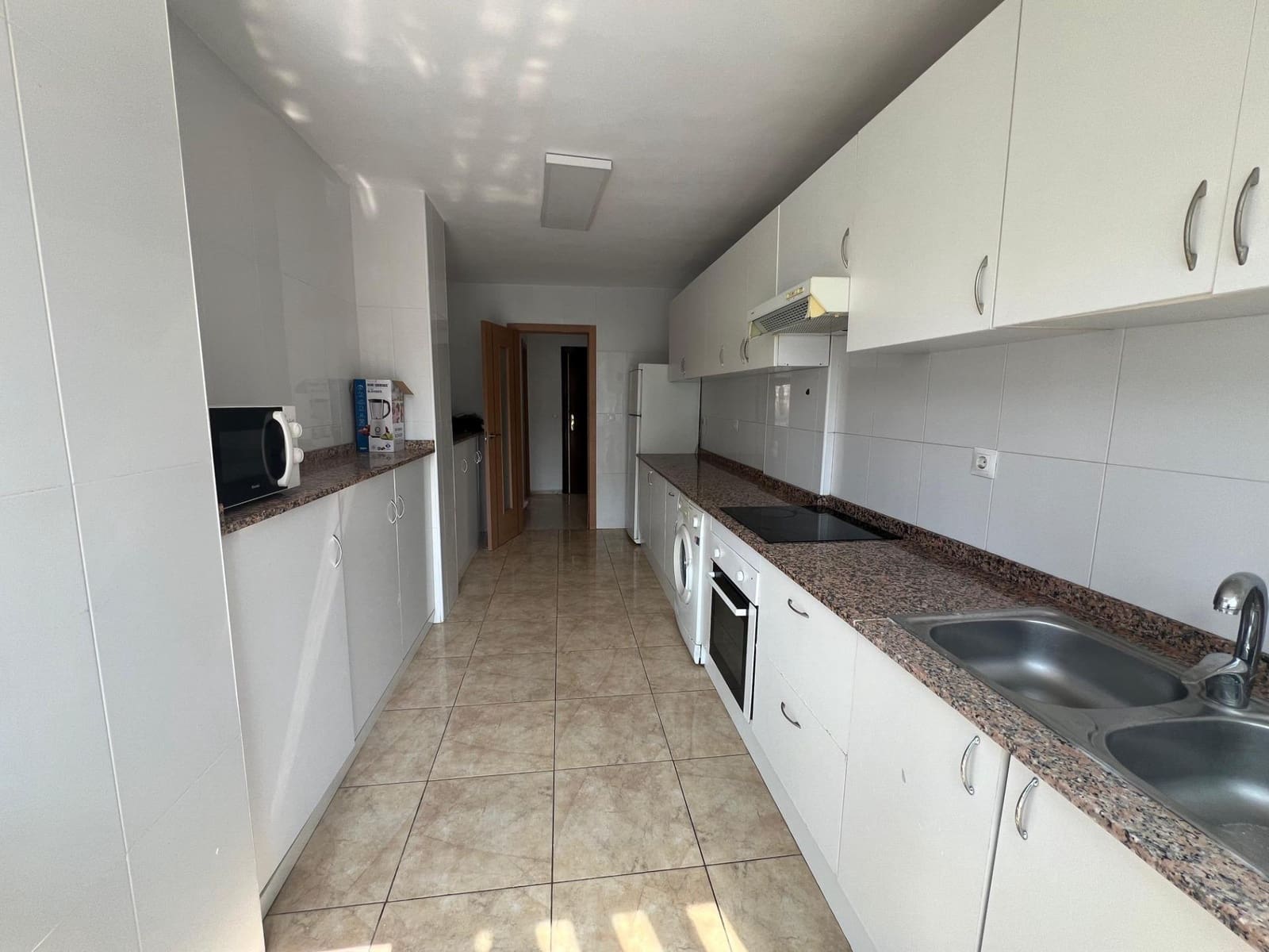 3 slaapkamer Flat te koop in Benidorm met zwembad - € 375.000 (Ref: 9419790)