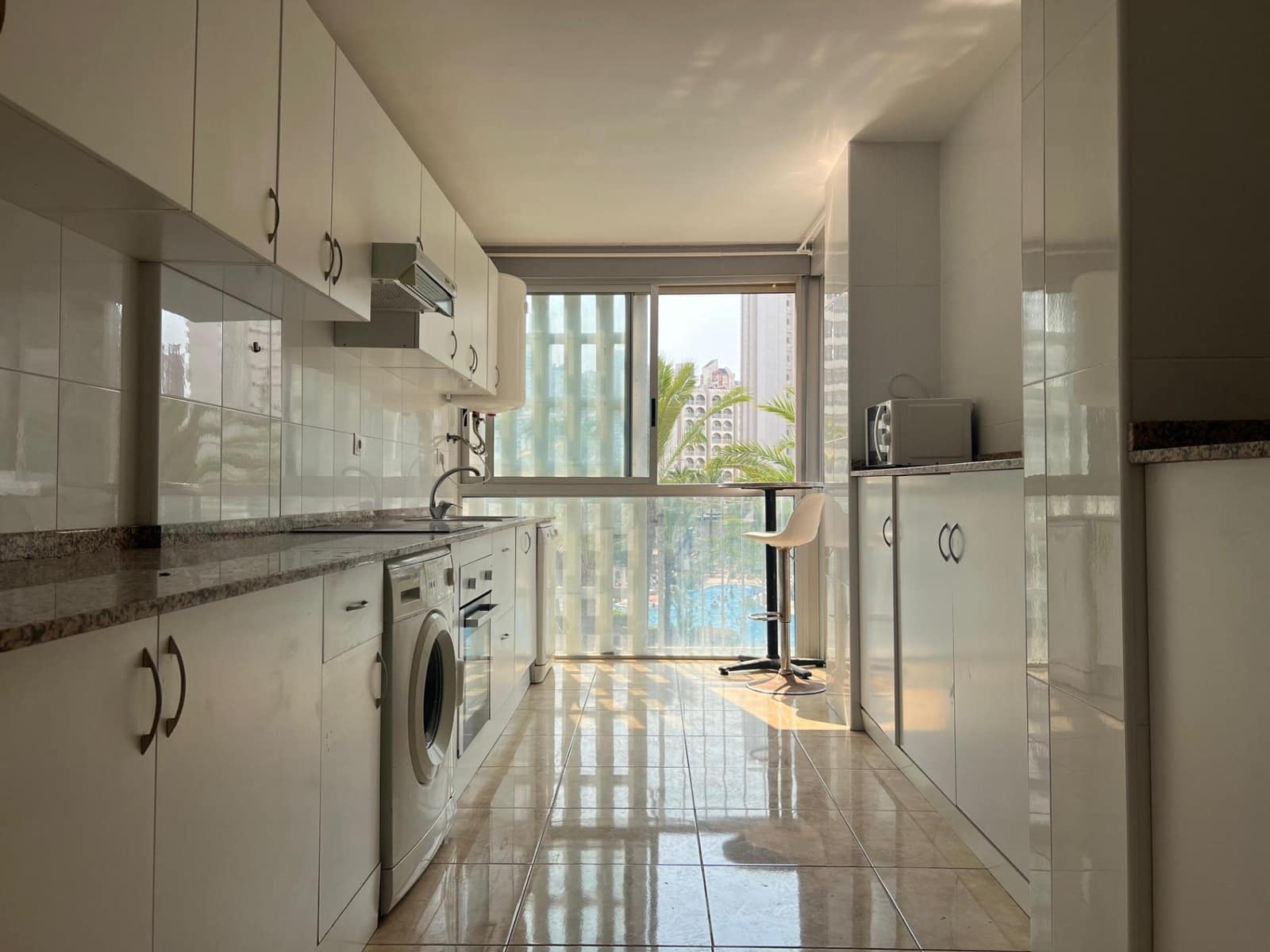 3 slaapkamer Flat te koop in Benidorm met zwembad - € 375.000 (Ref: 9419790)