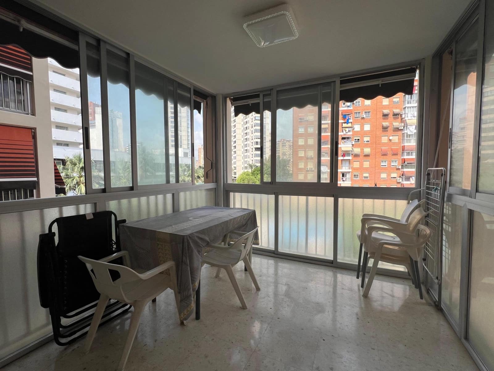 3 slaapkamer Flat te koop in Benidorm met zwembad - € 375.000 (Ref: 9419790)
