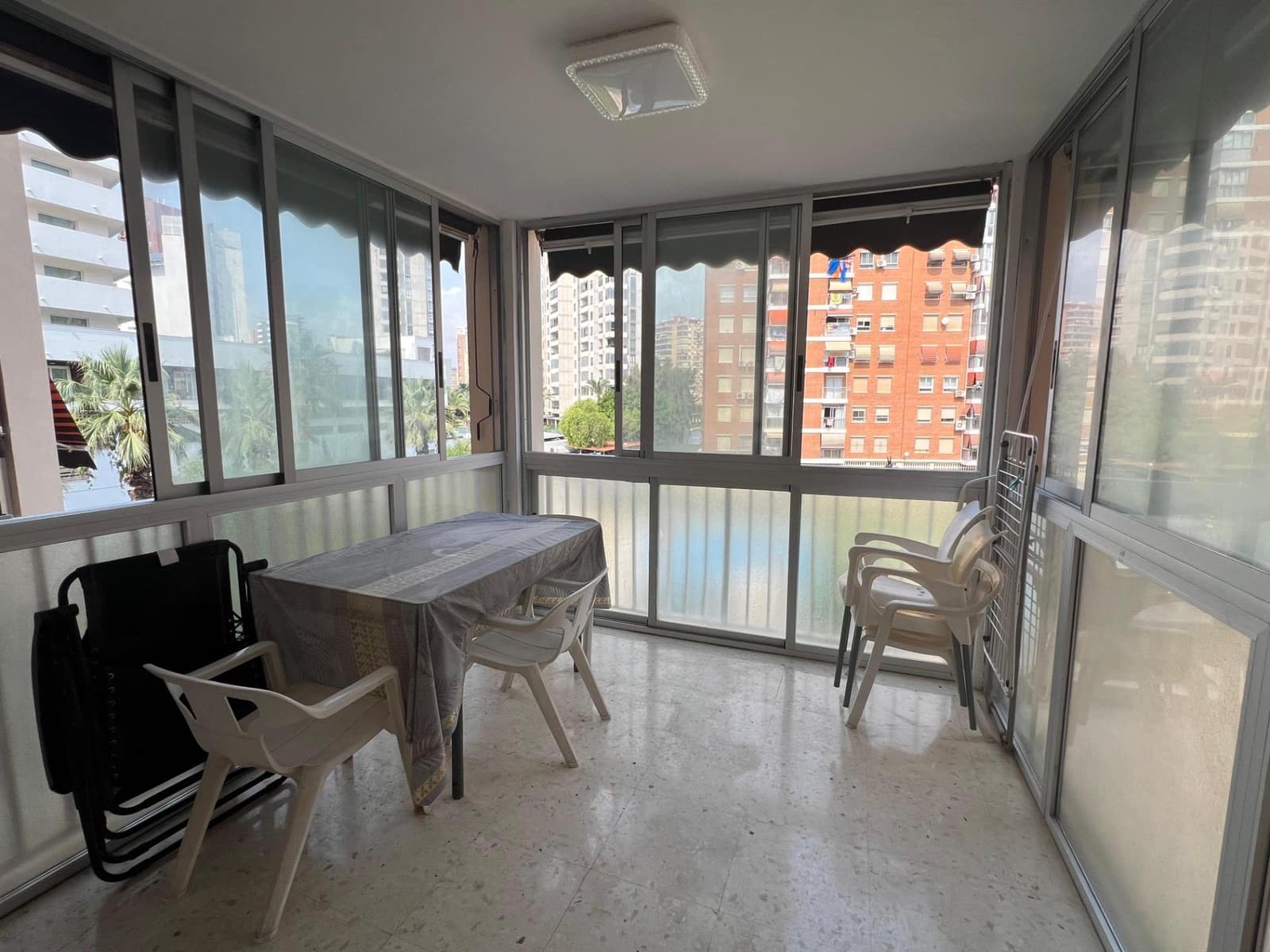 3 slaapkamer Flat te koop in Benidorm met zwembad - € 375.000 (Ref: 9419790)