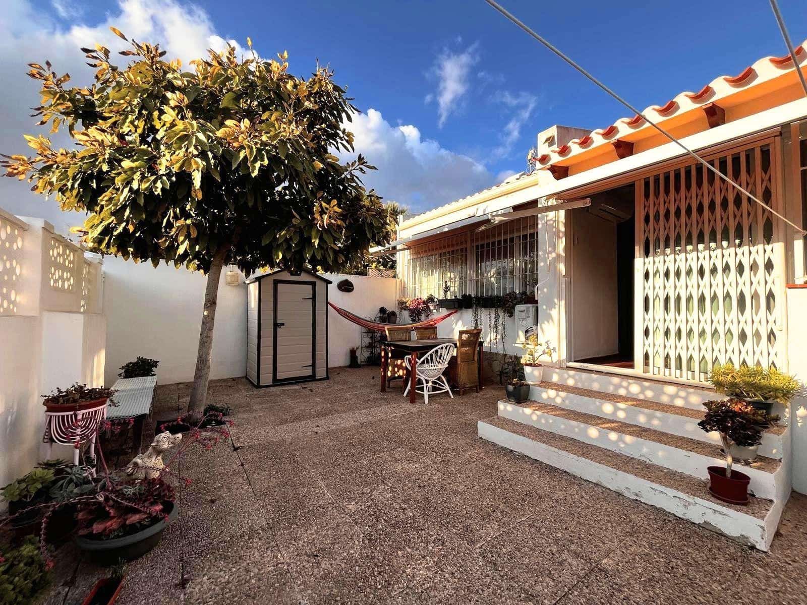 3 makuuhuone Rivitalo myytävänä paikassa Barranco Hondo mukana uima-altaan - 215 000 € (Ref: 9468512)