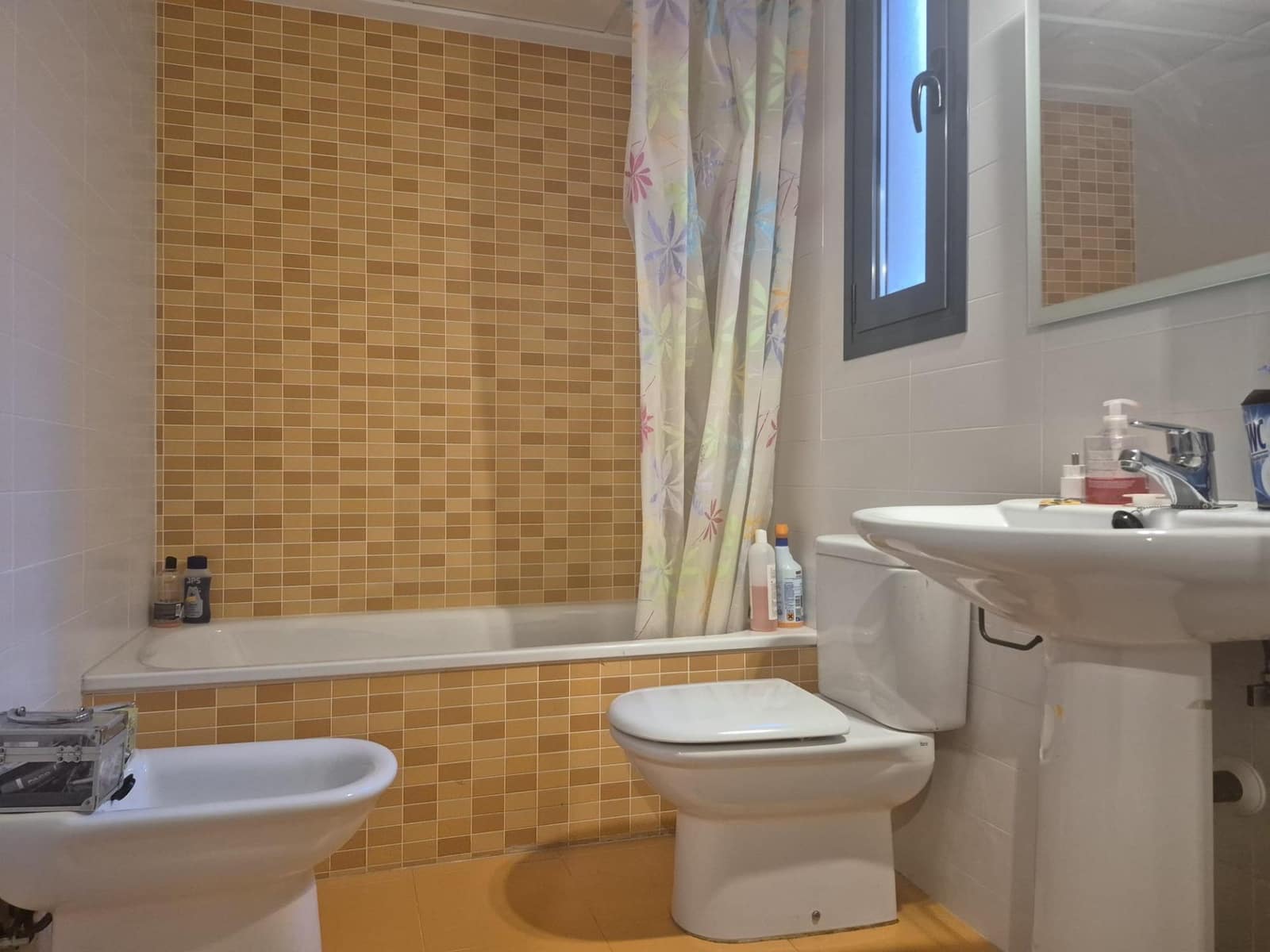 3 soveværelse Rækkehus til leje i Polop med garage - € 1.000 (Ref: 9482052)