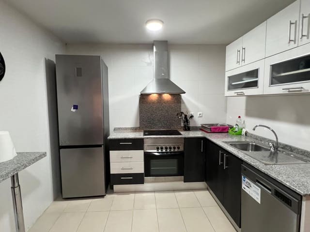 3 makuuhuone Rivitalo vuokrattavana paikassa Polop mukana 
autotalli - 1 000 € (Ref: 9482052)