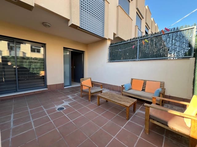 3 makuuhuone Rivitalo vuokrattavana paikassa Polop mukana 
autotalli - 1 000 € (Ref: 9482052)