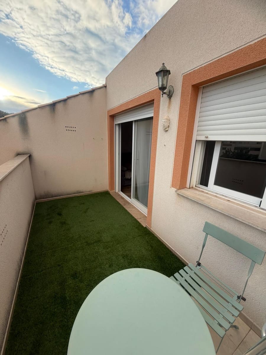 2 bedroom Flat for sale in La Nucia with pool - € 220,000 (Ref: 9482053)