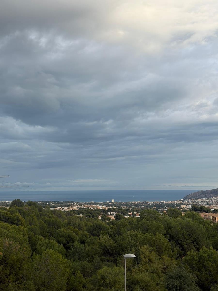 2 bedroom Flat for sale in La Nucia with pool - € 220,000 (Ref: 9482053)