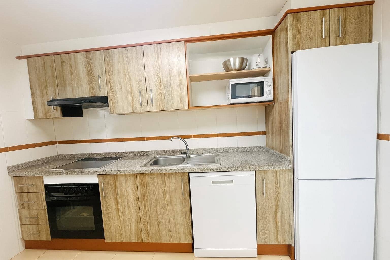 2 bedroom Flat for sale in La Nucia with pool - € 214,000 (Ref: 9491463)