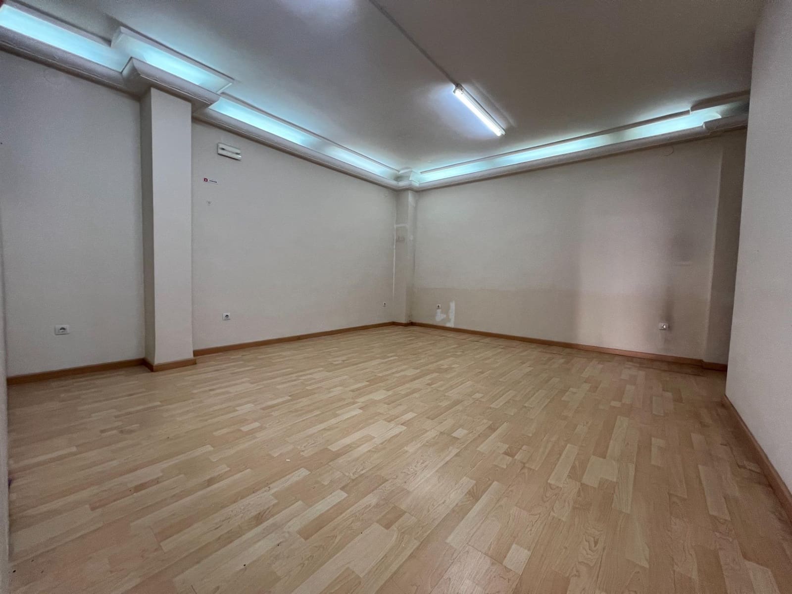 Local Comercial en Polop en alquiler - 1.000 € (Ref: 9548226)