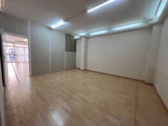 Commercieel te huur in Polop - € 1.000 (Ref: 9548226)